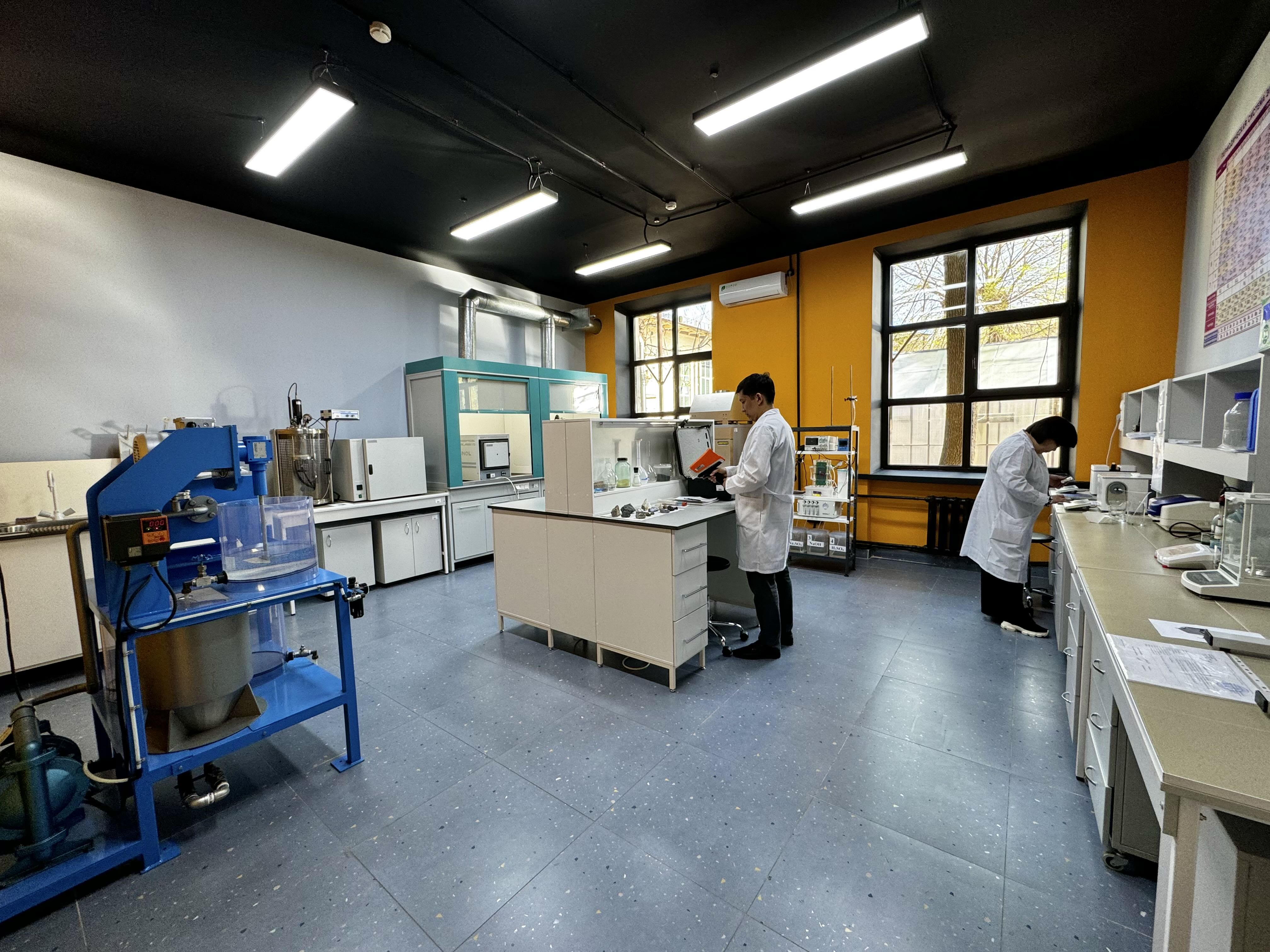 Лаборатория пиро-гидрометаллургических исследований